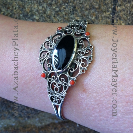 Pulsera de azabache y plata